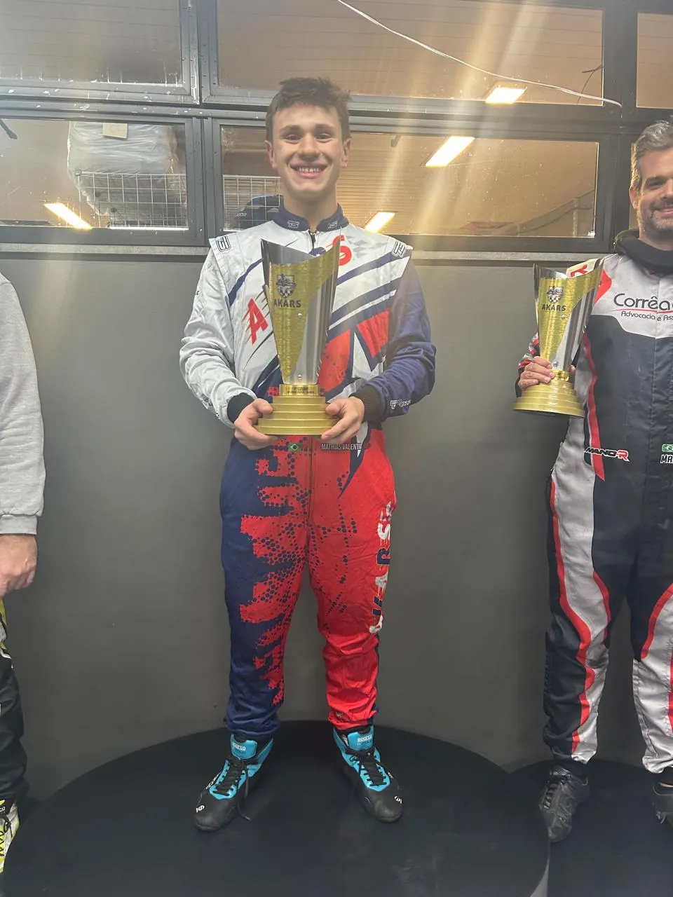 Super Quarta AKARS – foto 3 de pilotos no Circuito Techspeed
